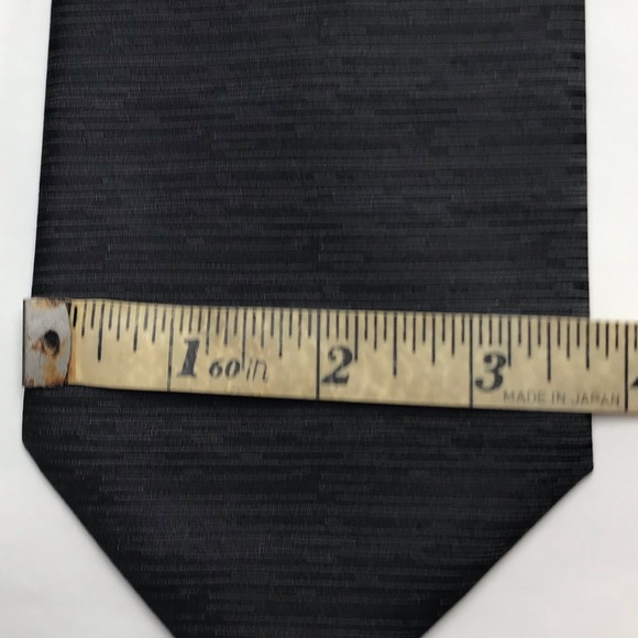 ARMANI 100% silk designer luxury gray textured tie NWOT - Picture 5 of 5